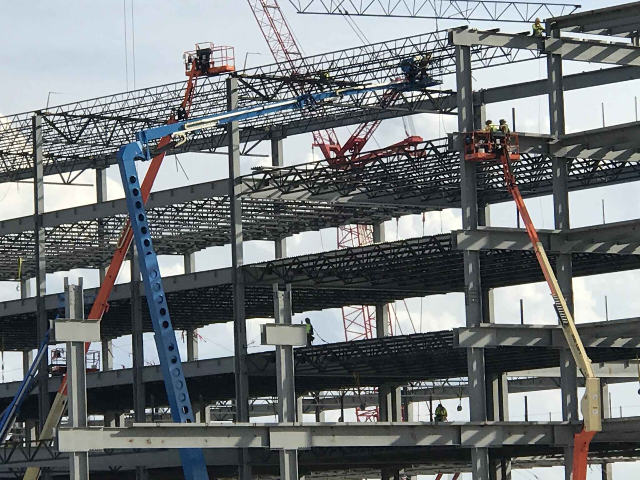 Harney – Fulfillment Center steel erection image 13