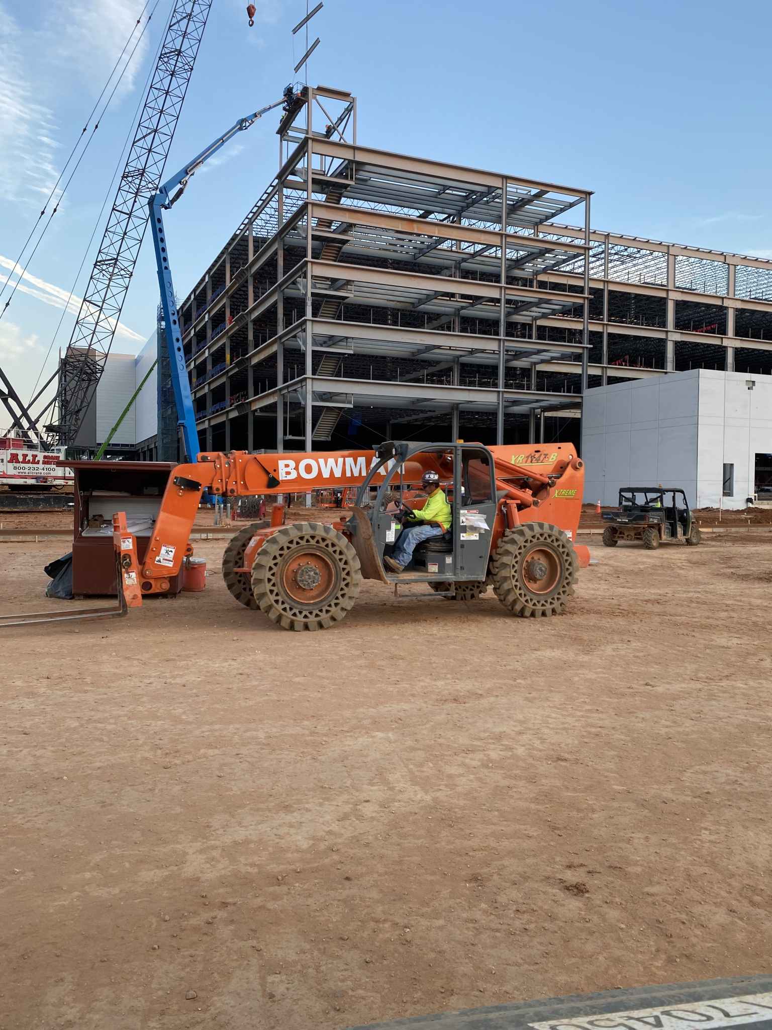 Mango – Fulfillment Center steel erection image 4