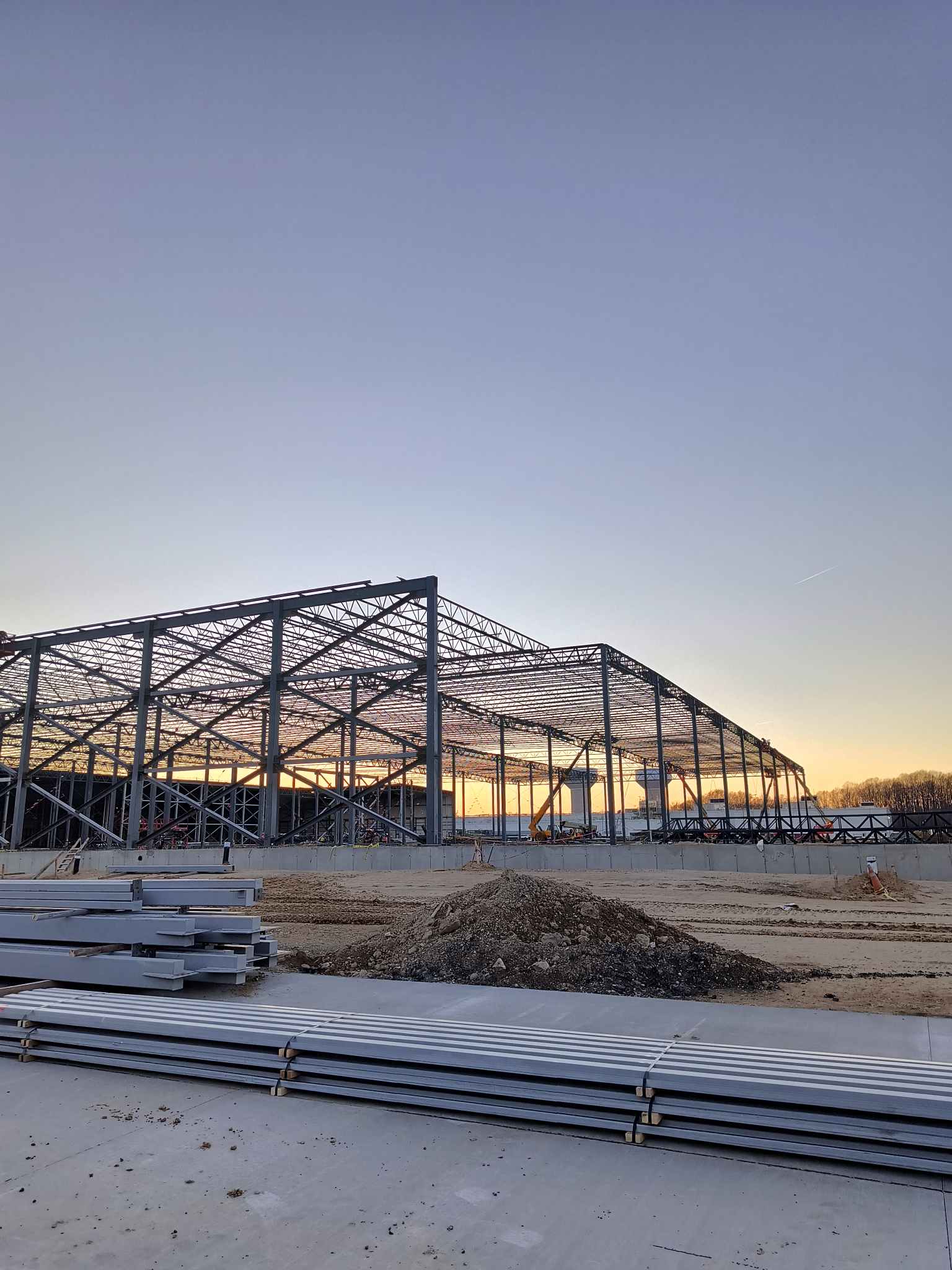 Target – Warehouse / Distribution steel erection image 4