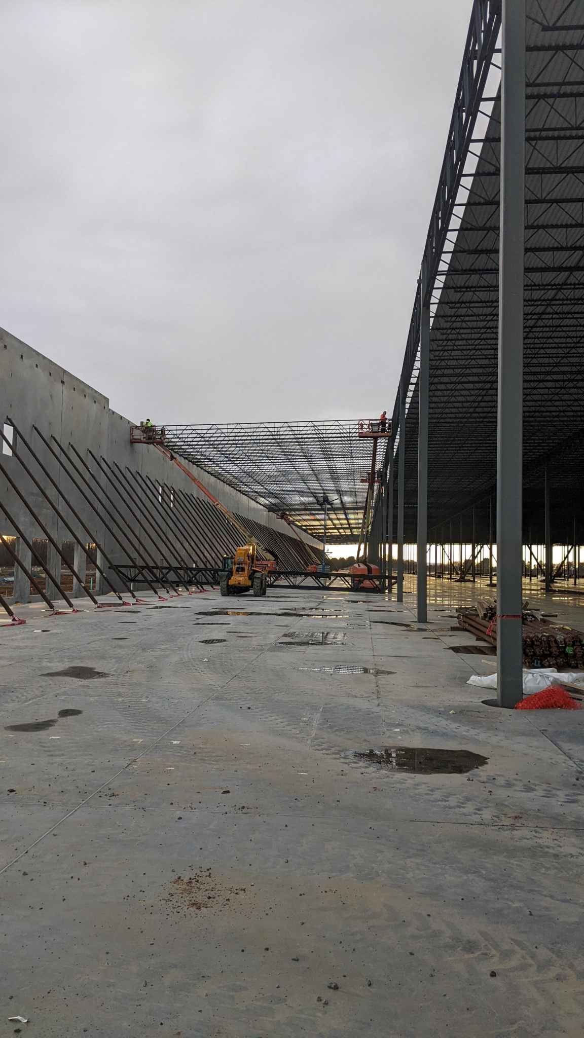 TCC Downville Pike – Warehouse / Distribution steel erection image 13
