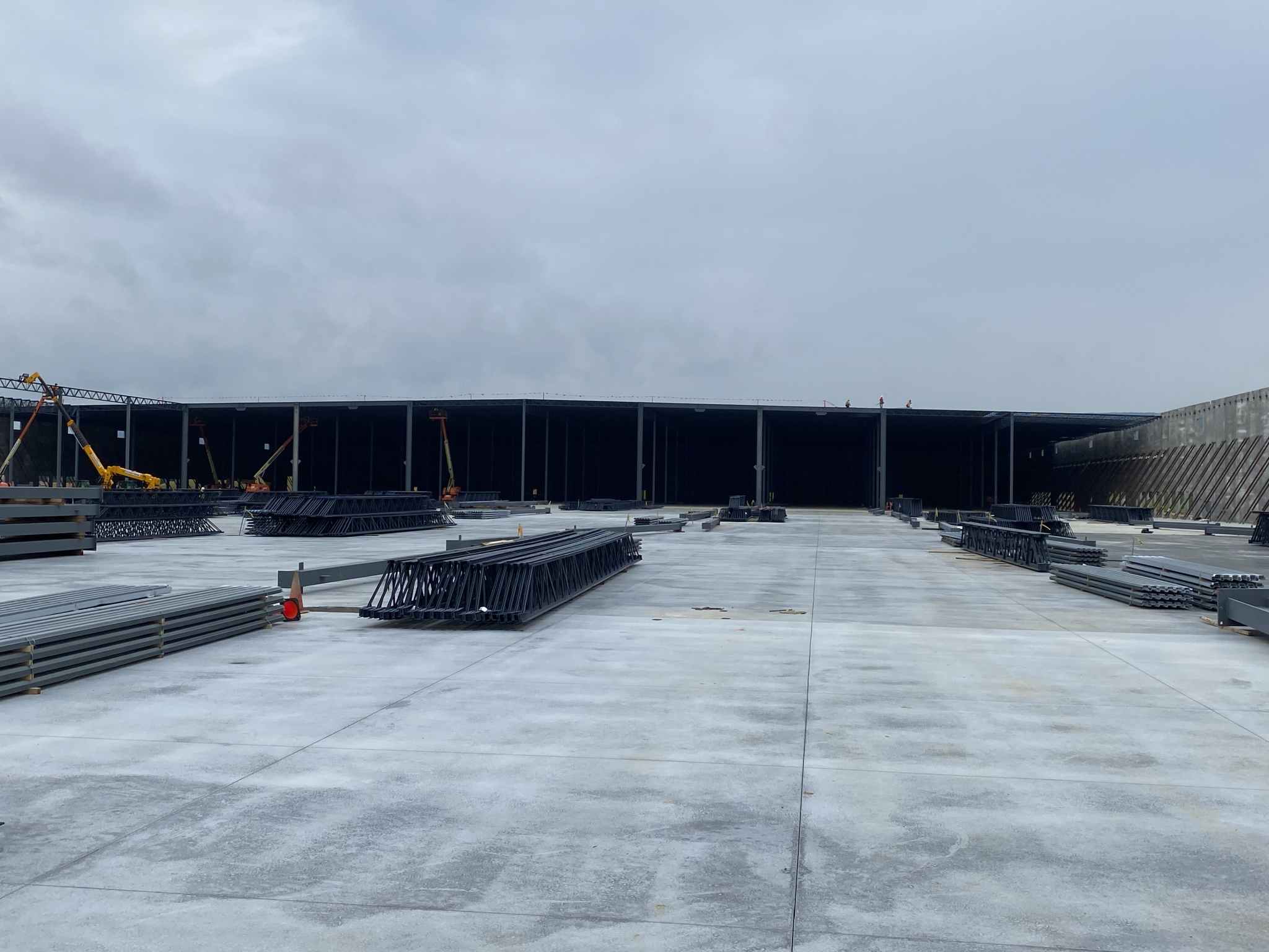 Large-scale warehouse steel frame structure